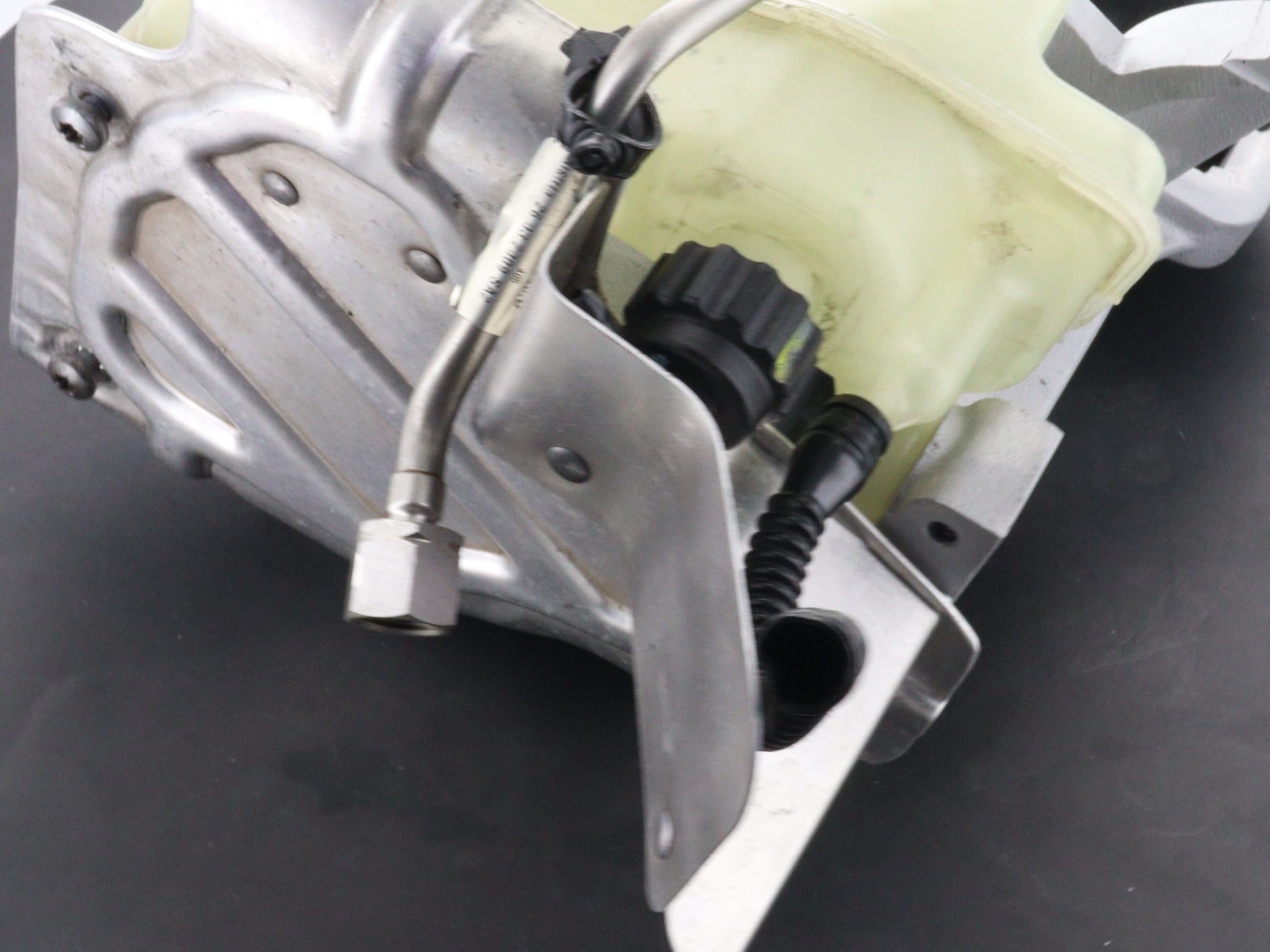 Lamborghini Gallardo E-Gear High-Pressure Pump 086398162A