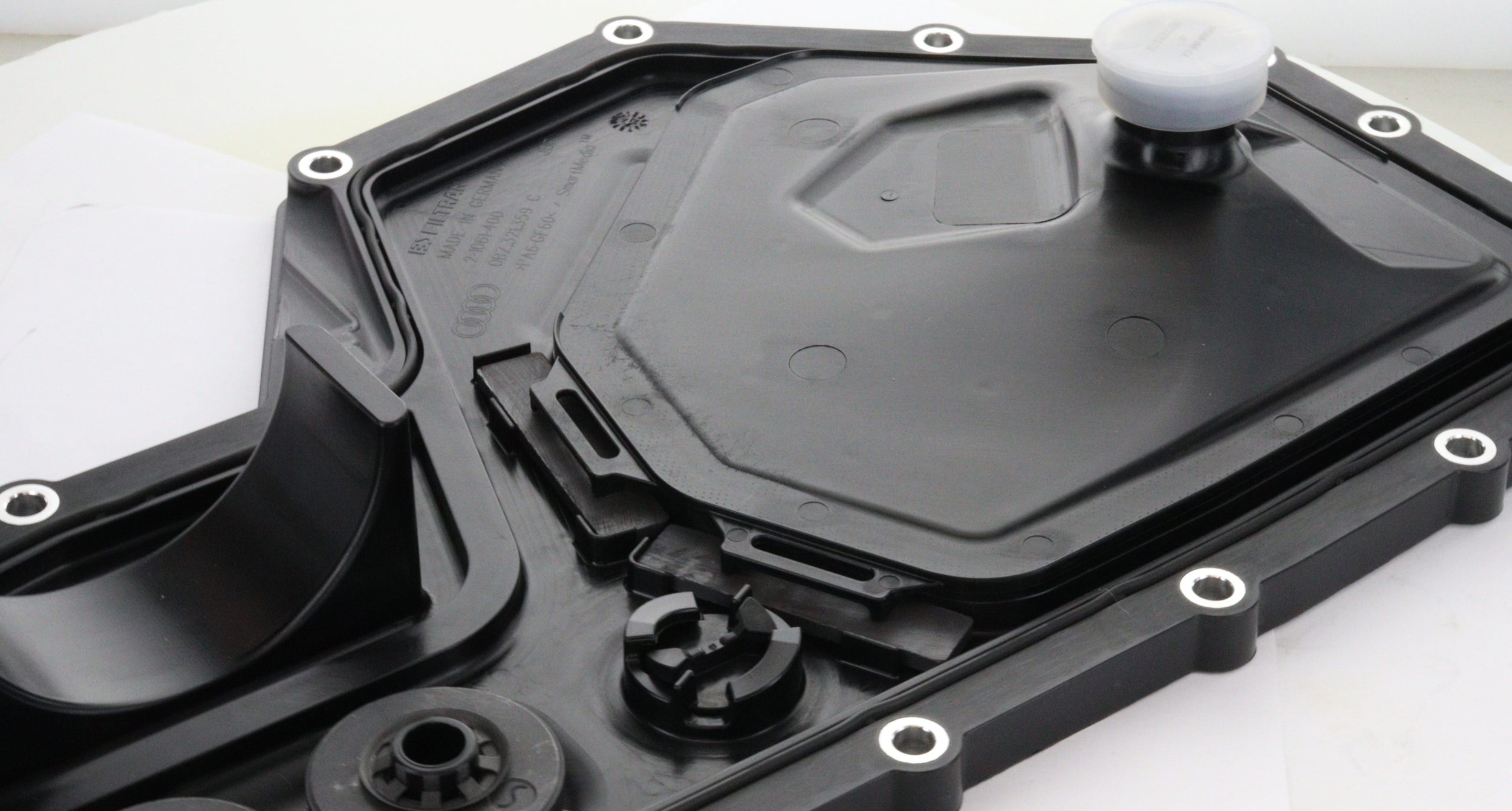Audi R8 Transmission Oil Pan W/Gasket 0BZ321359C 0BZ321359B