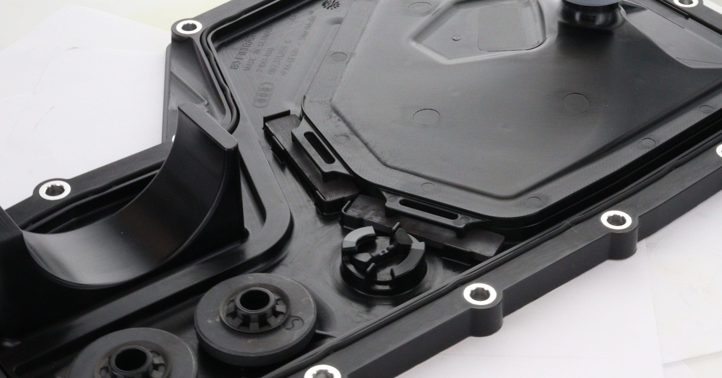 Audi R8 Transmission Oil Pan W/Gasket 0BZ321359C 0BZ321359B