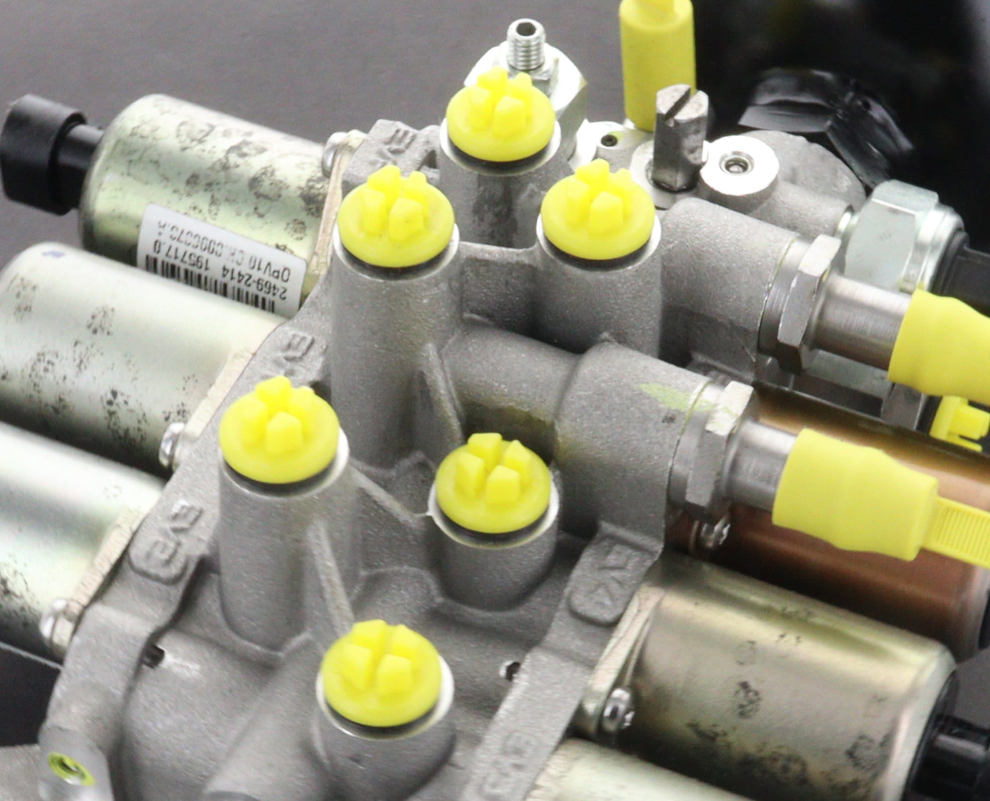 086325181C Lamborghini Valve Block Complete - MLREng