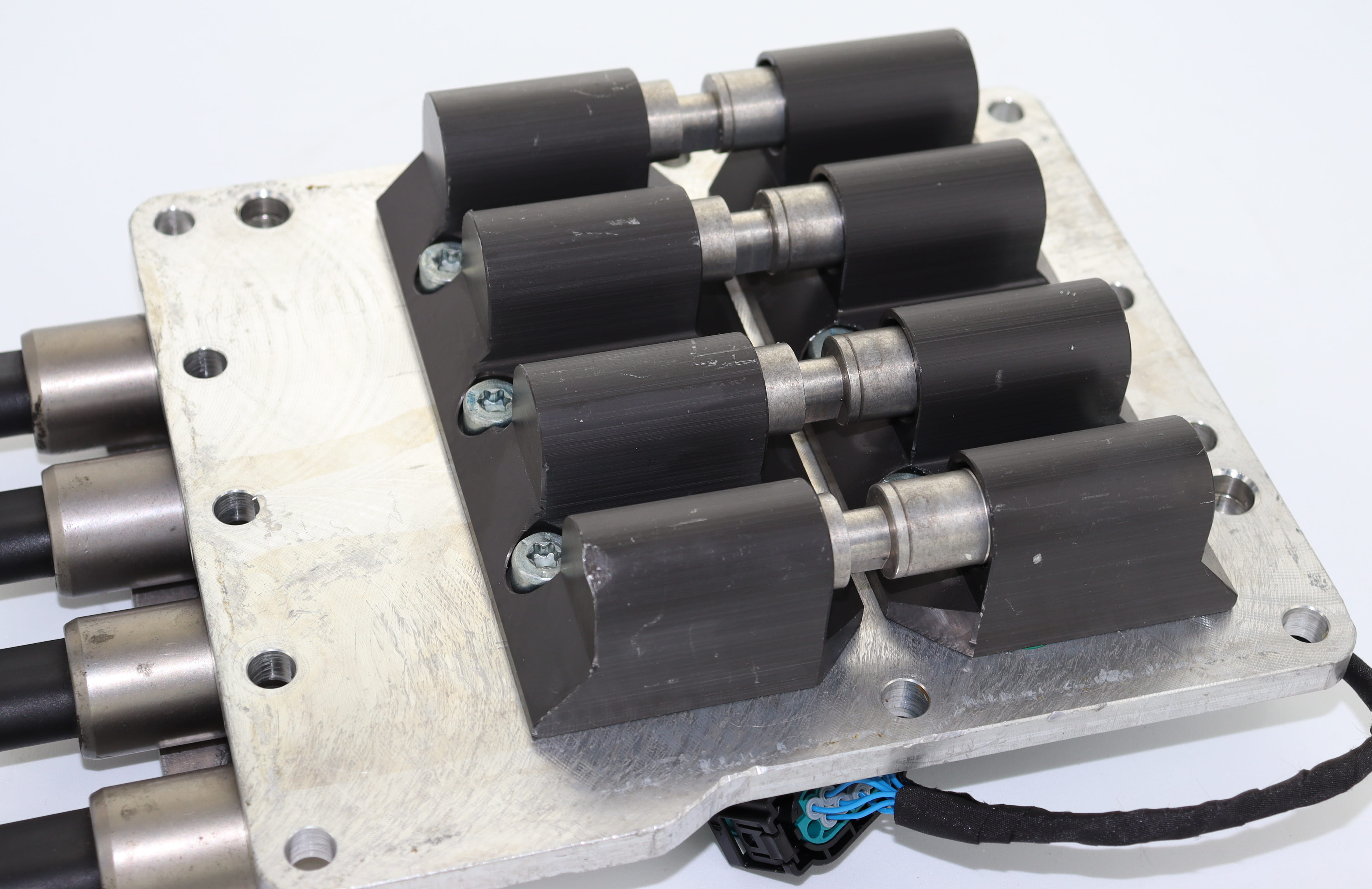 21542282998 23012283744 23017845649 SMG III Actuator