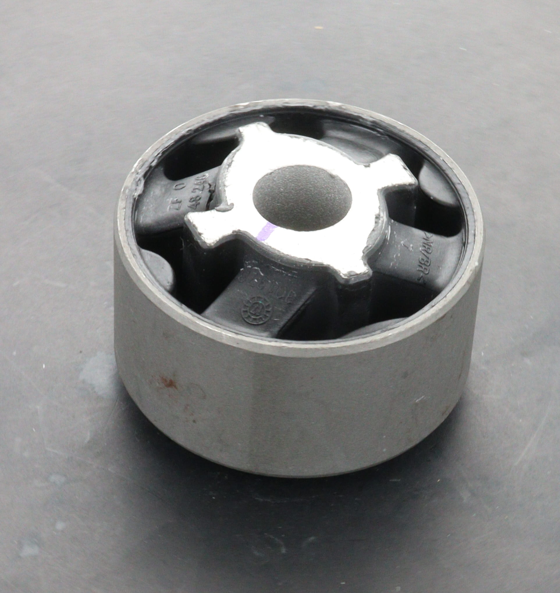 Ferrari F1 DCT Transmission mount 320314