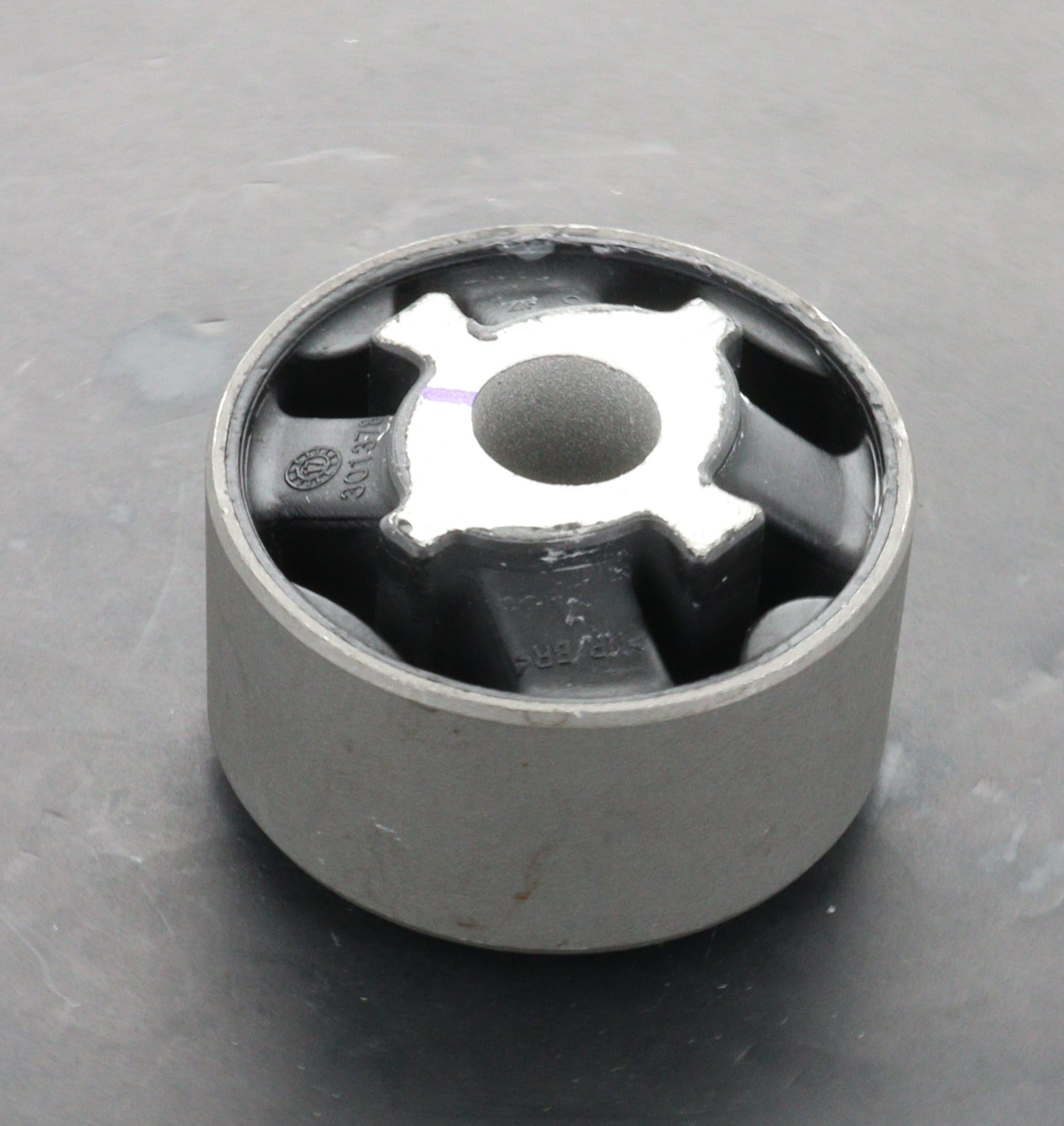 Ferrari F1 DCT Transmission mount 320314
