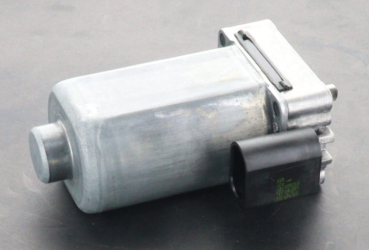 Lamborghini E-Gear ISR Motor For Hydraulic Pump 470398199 New 470398199
470398162
0CE301247A
0CE301247