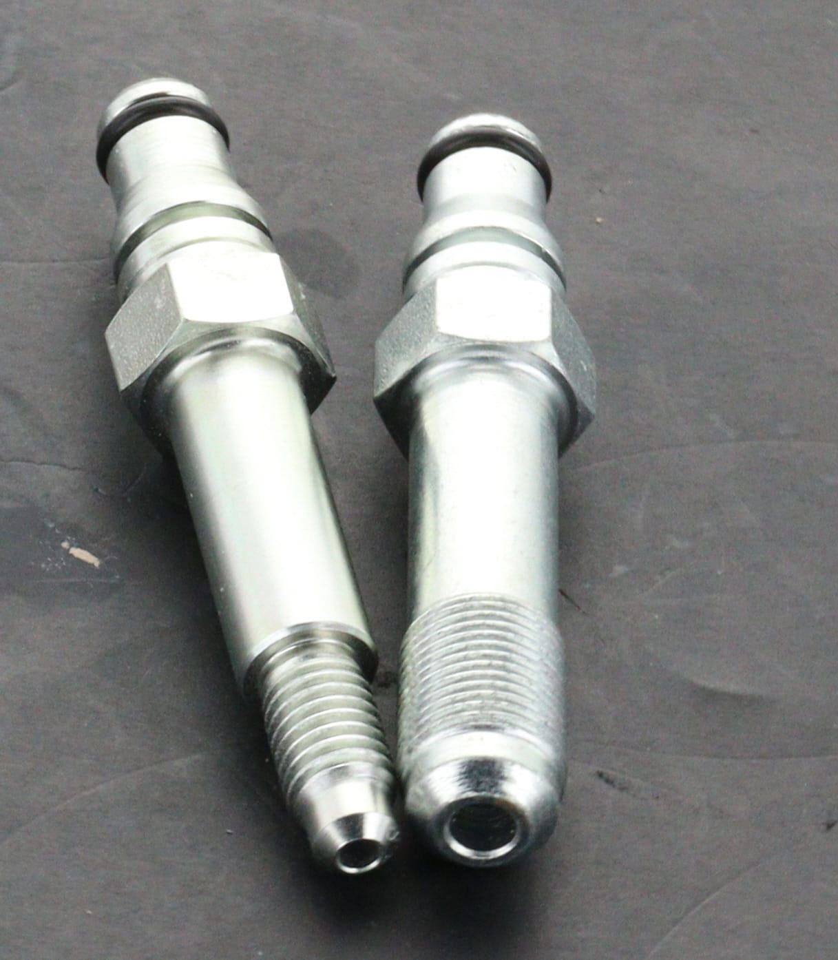 Aston Martin Clutch Slave Connector Kit 4G43-7K640-BB 4G43-7K640-AB