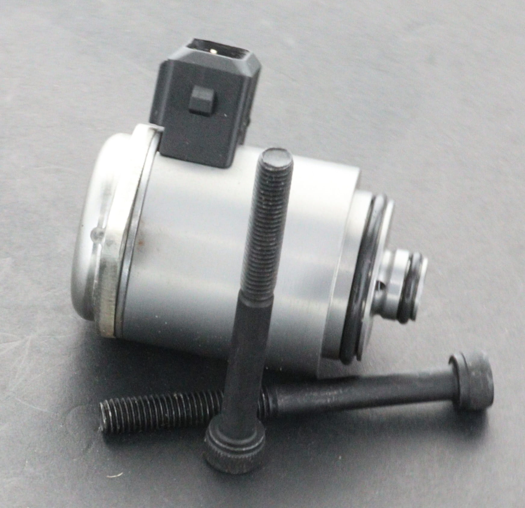 Mercedes SPS Solenoid Valve 2214600084 221-460-00-84 A2214600084 Mercedes Speed-Sensitive Steering Jaguar Rack and Pinion Control Valve - XR830017 Cadillac Rack And Pinion Control Valve - GM 25830755 19151742
Cadillac SRX 19435026 25901062 15950143 2008-2015 Cadillac CTS STS - 25830755 2010-2016 Cadillac SRX - 19435026 32106767407 32136751749 6751749 6767407 7039442216, 32 10 6 767 407, 528i