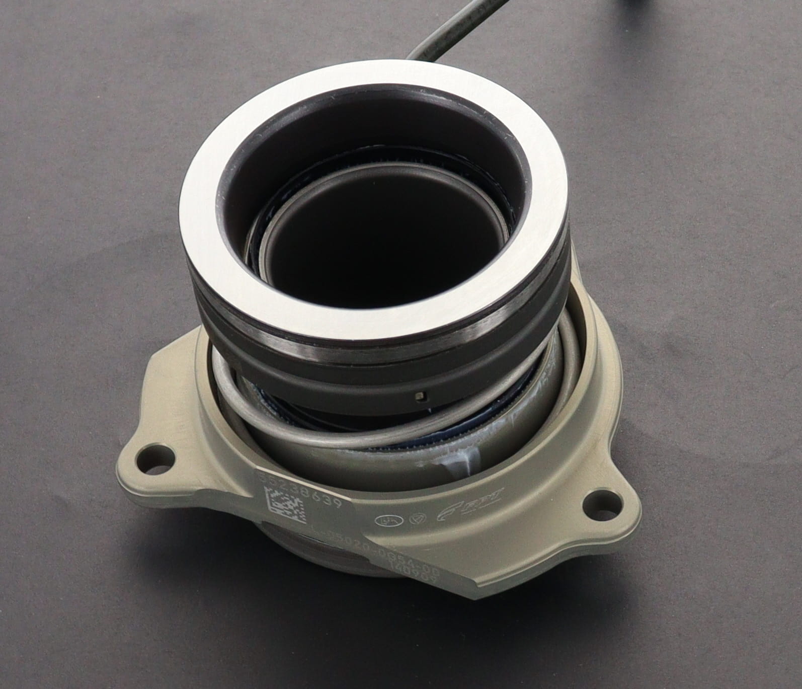 68503943AA 68211411AA, 68211411AA; 68319874AA; 68366079AA Dodge Dart Clutch Slave DDCT 68711725AA hydraulic actuator Mopar Fiat 500L 6-spd c635 euro twin clutch. 6-spd c635 dual dry clutch auto tran. 1.4l i4 16v multiair turbo Clutch Release Bearing, Actuator