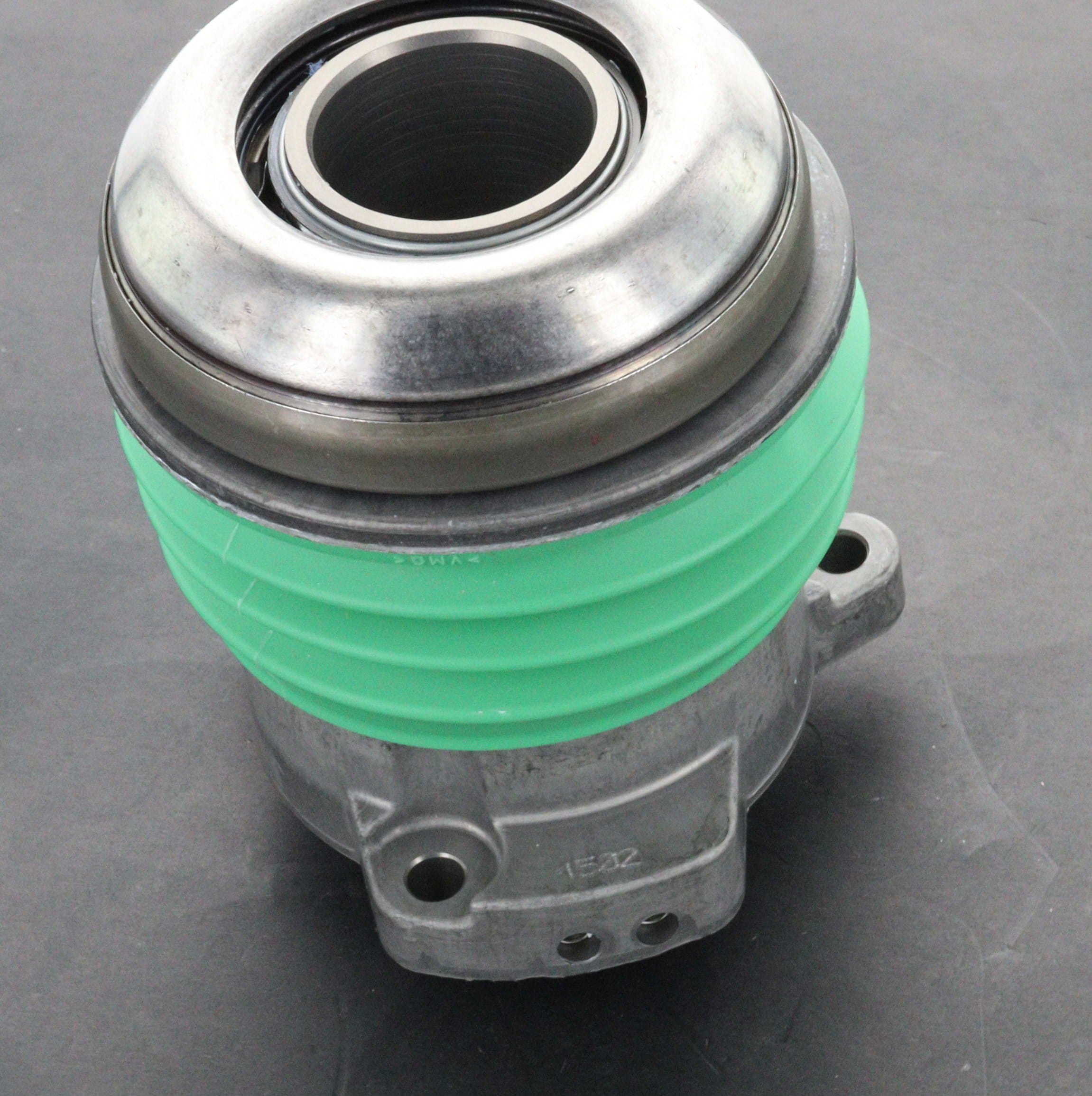 ルナページ Lamborghini E-Gear Clutch Release Bearing 086141671L - MLREng