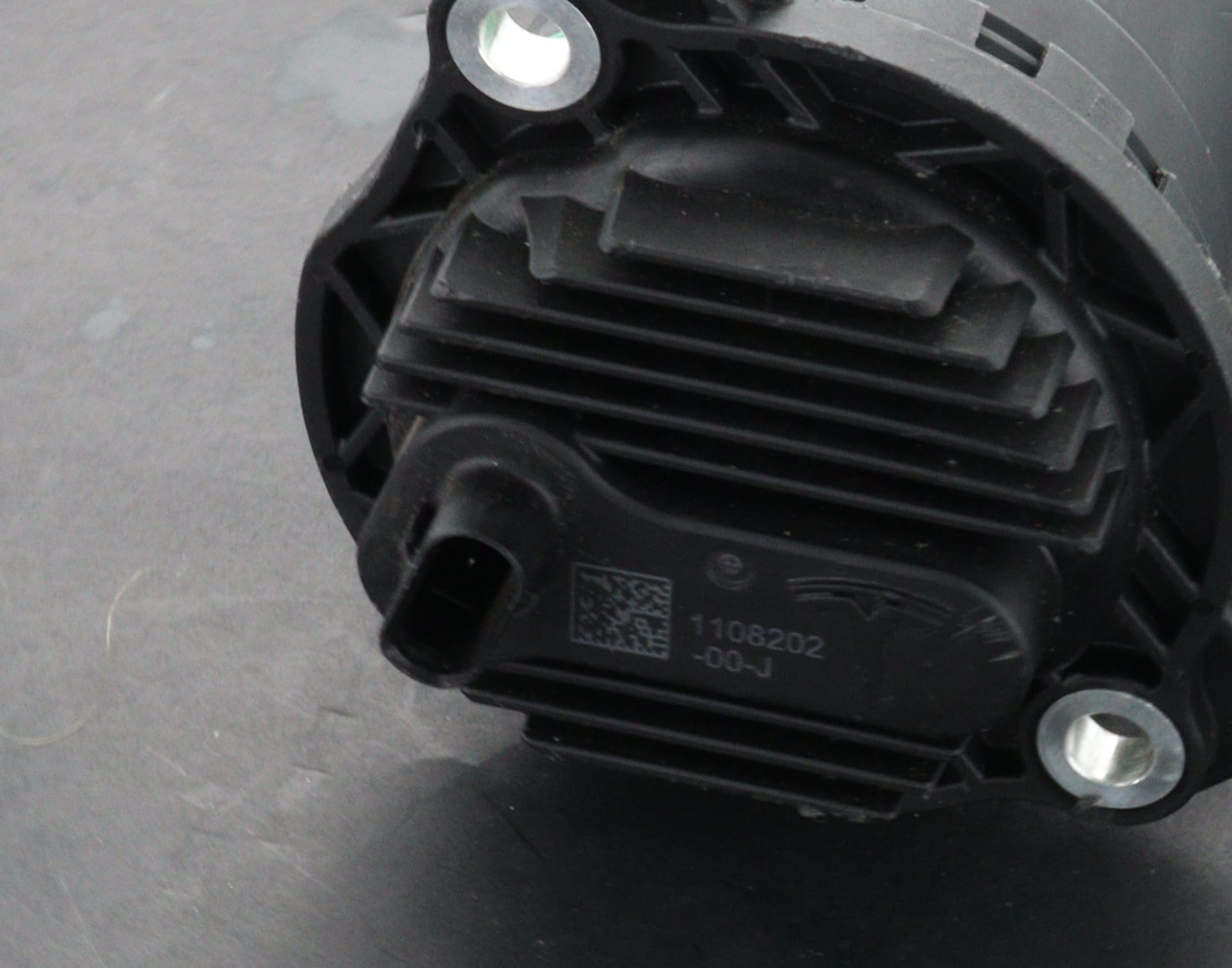 Tesla Model 3/Model X 3DU OIL PUMP 1108202-00-F OEM