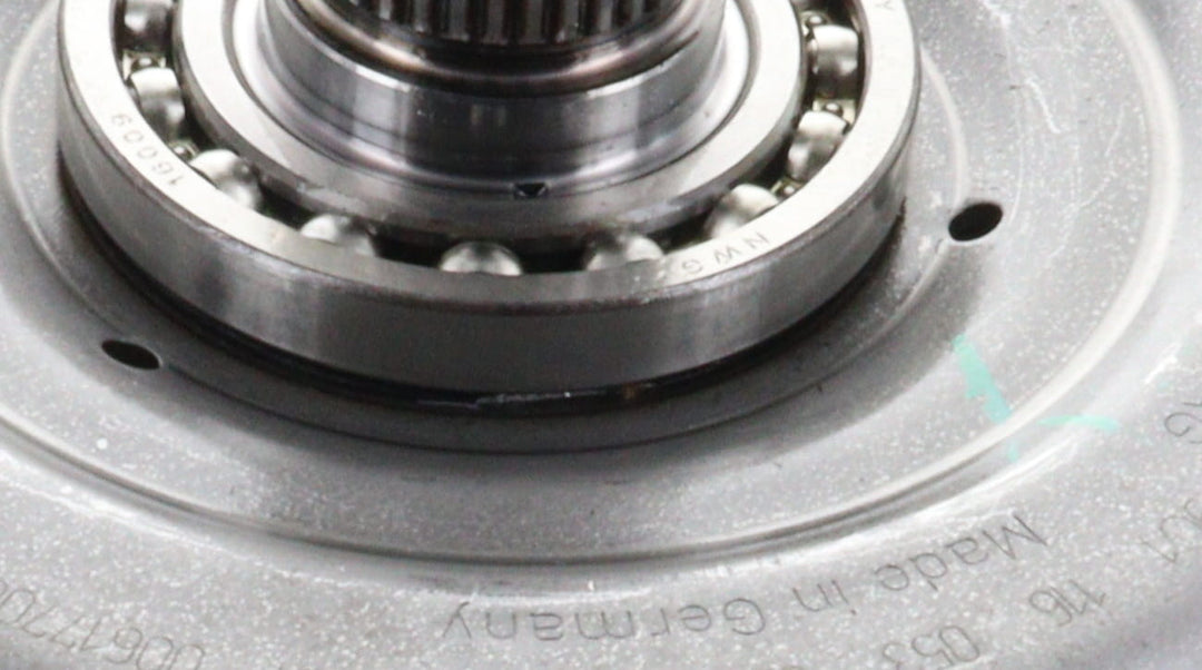 PDK Clutch 9G111605305
9G111605300