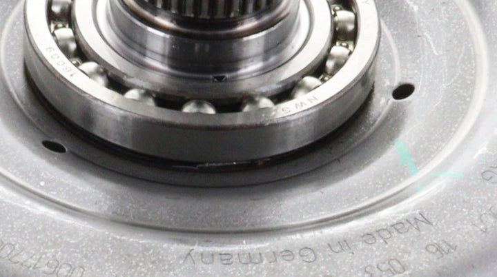 PDK Clutch 9G111605305
9G111605300