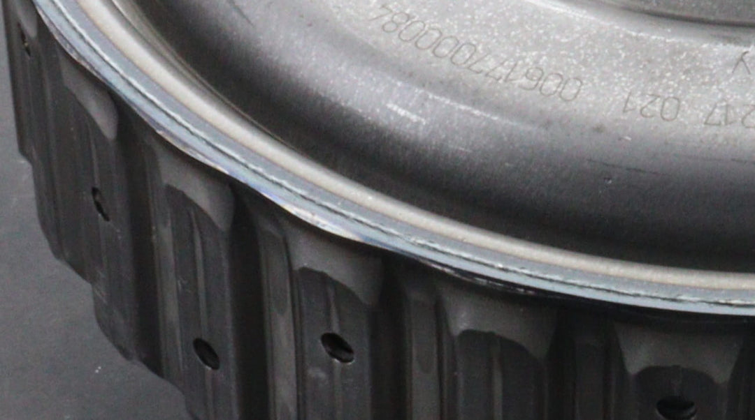 PDK Clutch 9G111605305
9G111605300