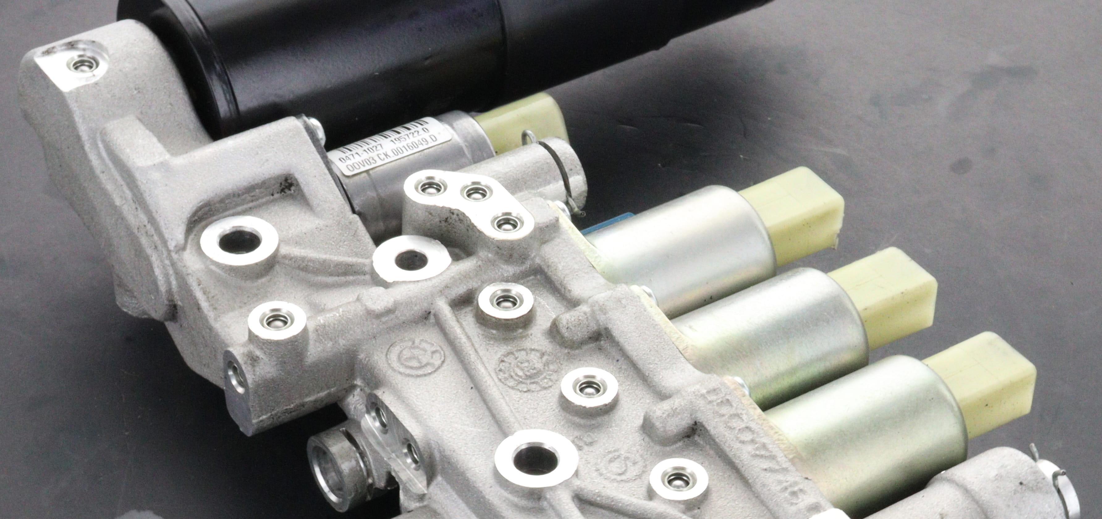 Aston Martin Vantage Sportshift ASM Valve Block BG33-5F498-AA BG335F498AA