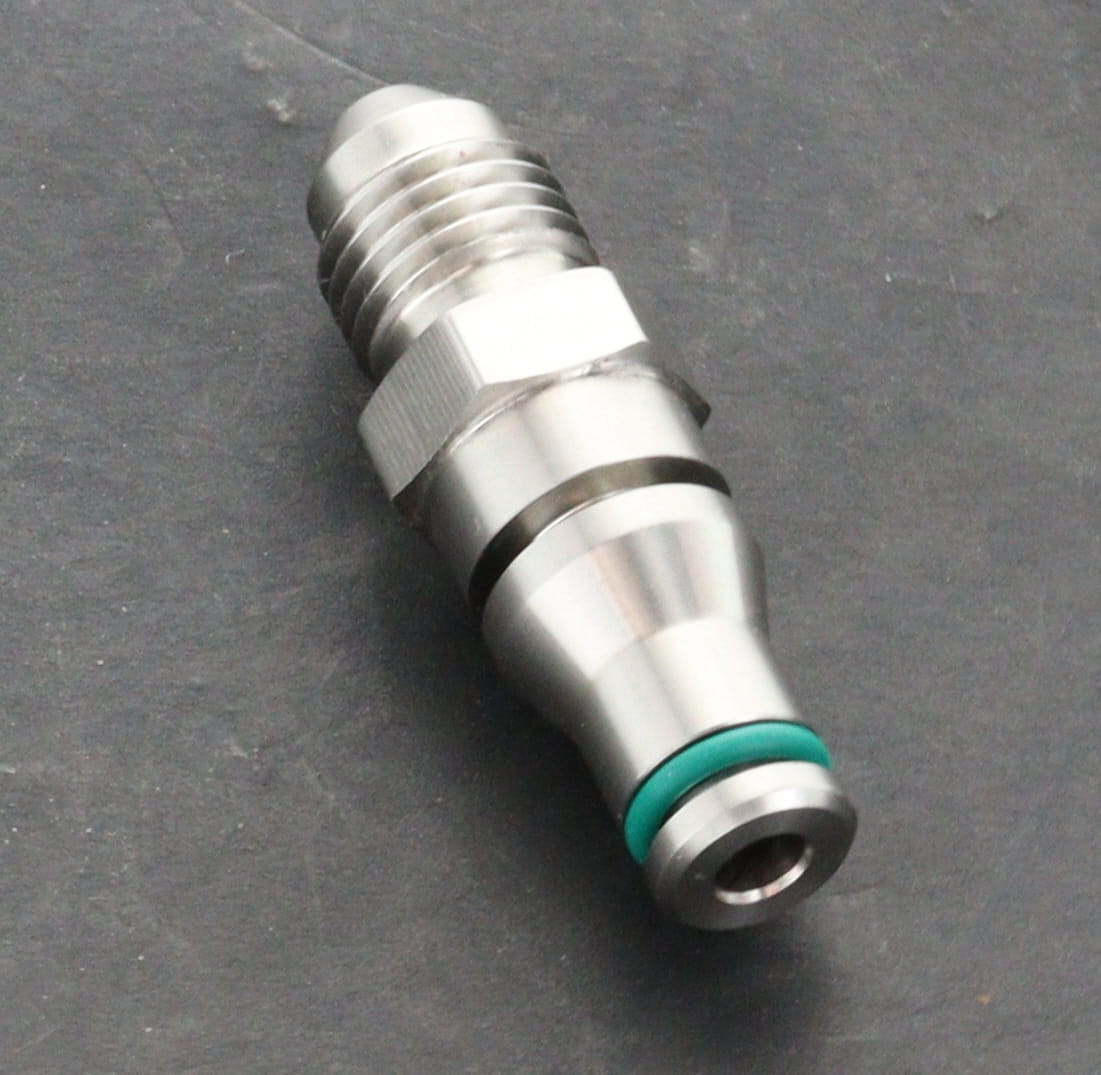 BMW clutch hose fitting AN4 Adaptor