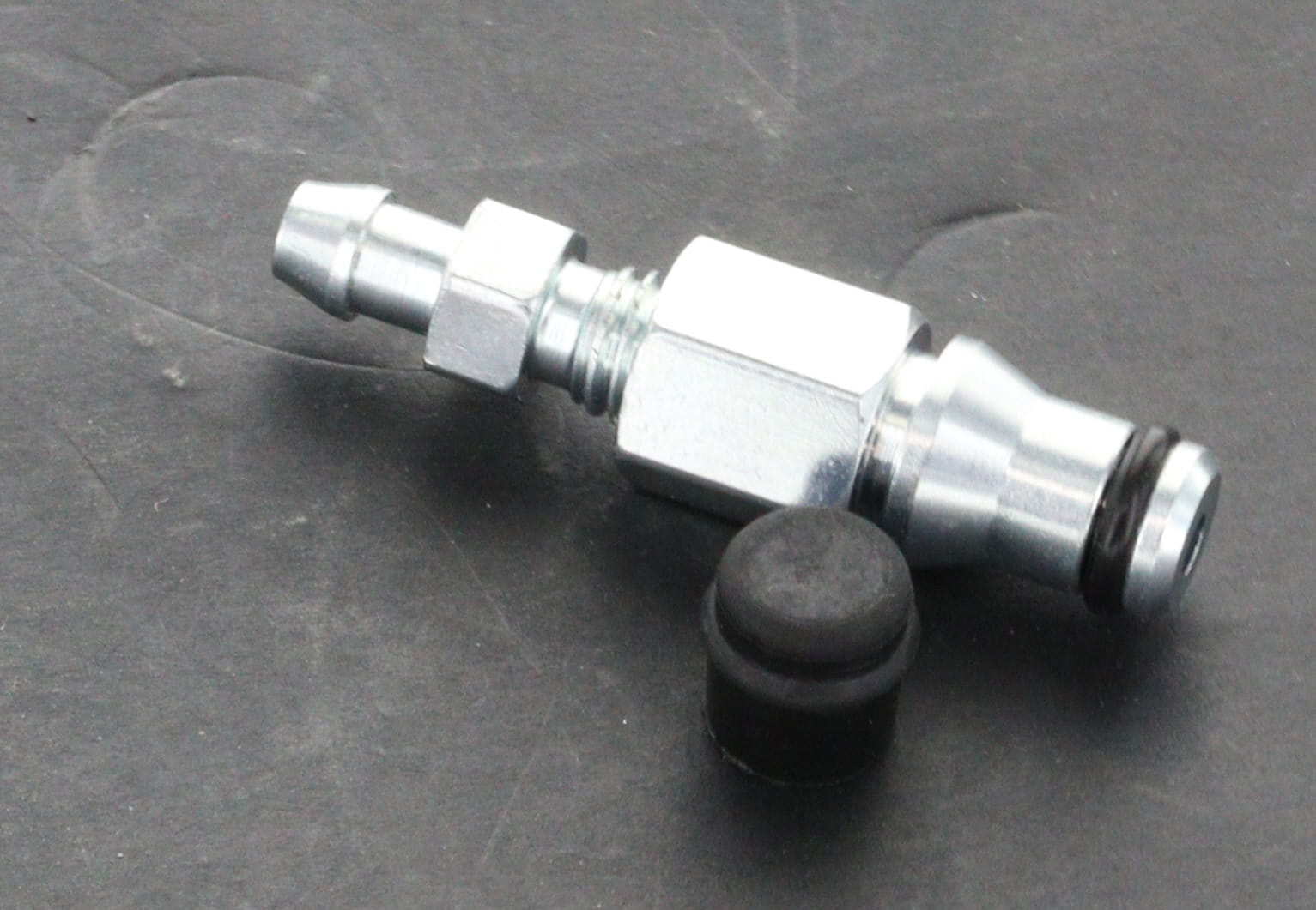 Clutch hose fitting Bleed screw Adaptor