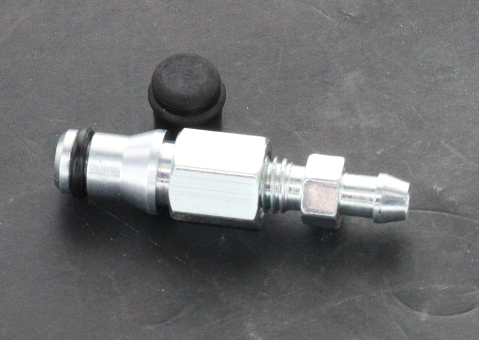 Clutch hose fitting Bleed screw Adaptor