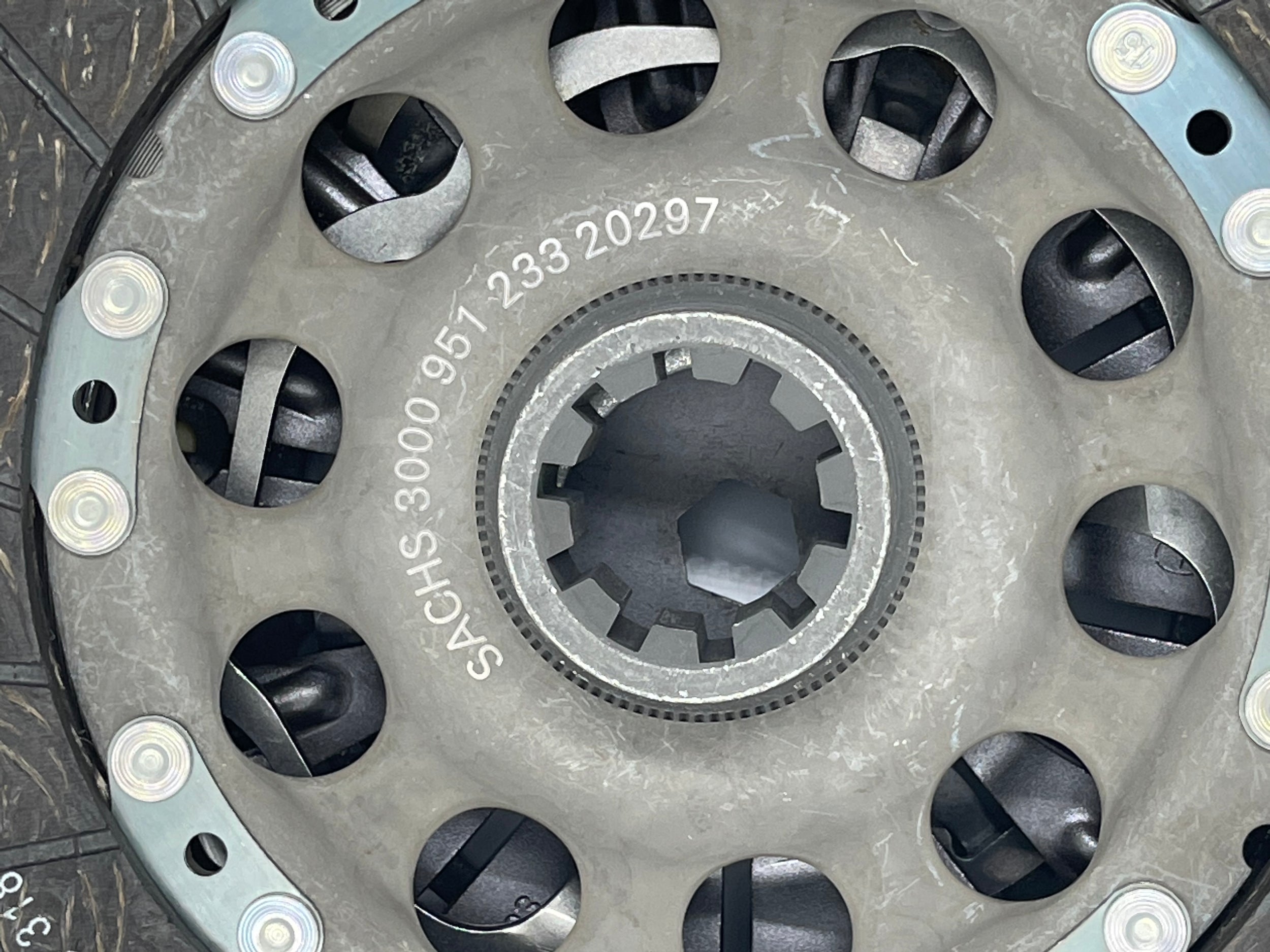 21212282667, 21212282393, K7038001, LUK 6243574000, 21212229163, 3000 951 233, 3000951233, BMW, E46, Clutch, M3