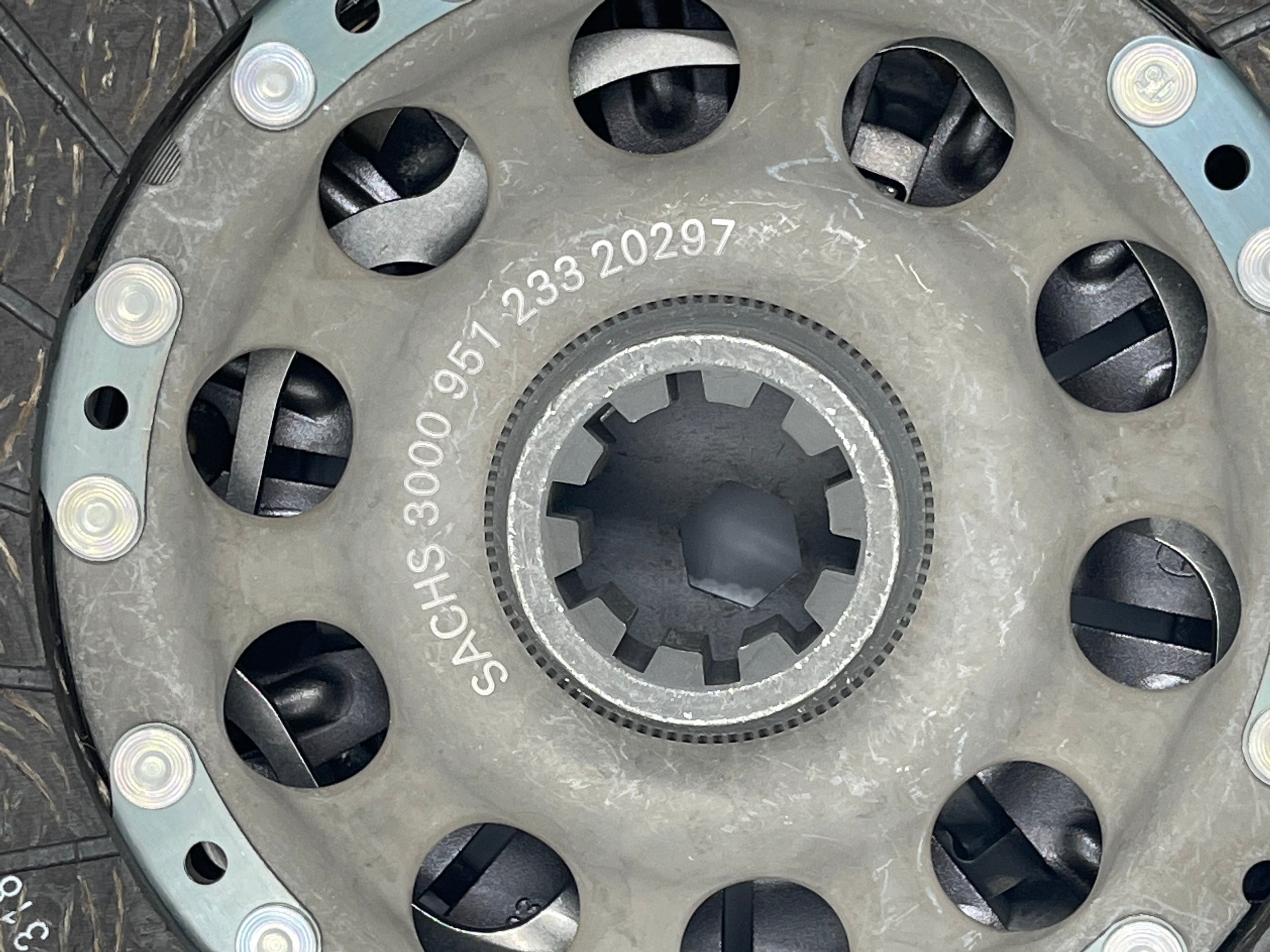21212282667, 21212282393, K7038001, LUK 6243574000, 21212229163, 3000 951 233, 3000951233, BMW, E46, Clutch, M3